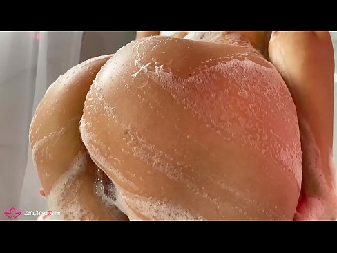 ❤️ Brunette, Duşda Güclü Orgazm Vermək üçün Vibratorla Pişiyi Mastürbasyon Etdirir Seks videosu pornoda az.bestsexporno.ru ☑